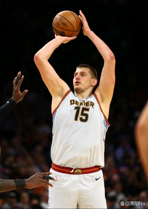 今日NBA：绿衫军双枪止败，约基奇空砍43分，更低顺位MVP逆袭？